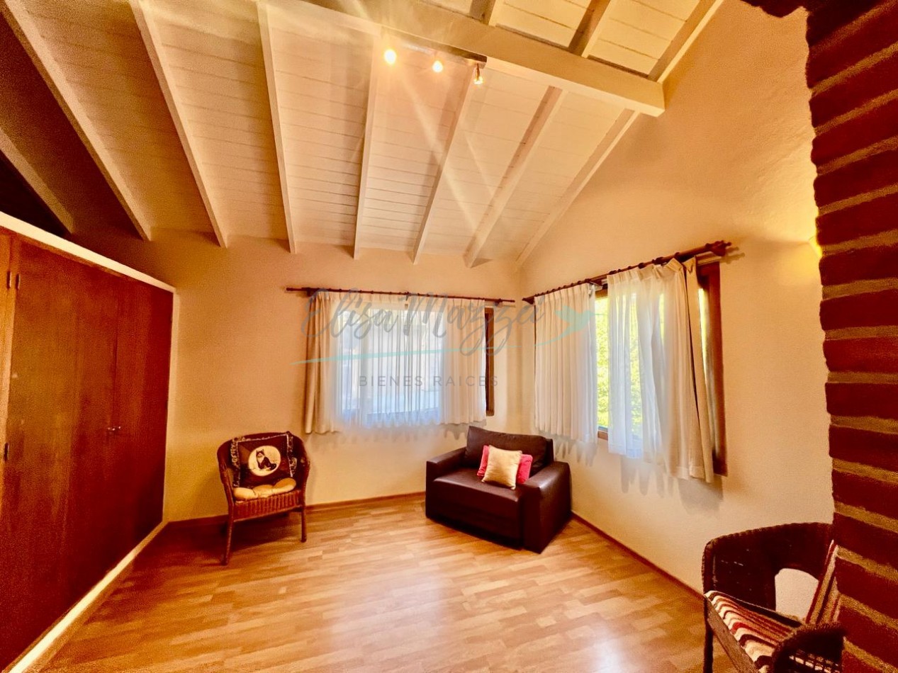 CASA EN VENTA - PINAMAR