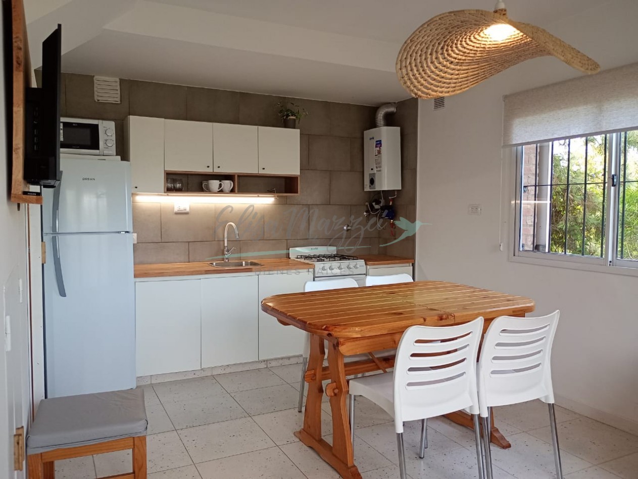 DEPARTAMENTO TIPO DUPLEX EN VENTA - CUATRO AMBIENTES - VALERIA DEL MAR