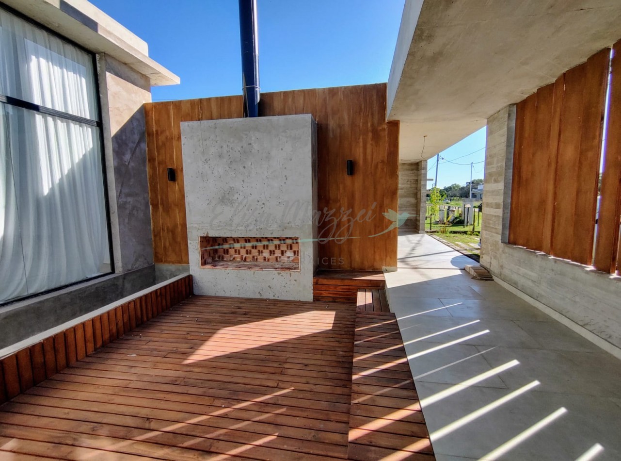 CASA EN VENTA - MADARIAGA