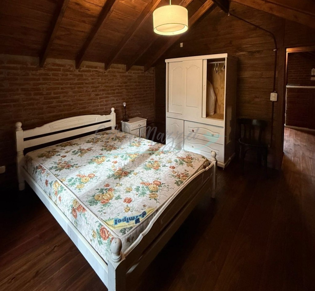 CASA EN VENTA - MAR DE LAS PAMPAS