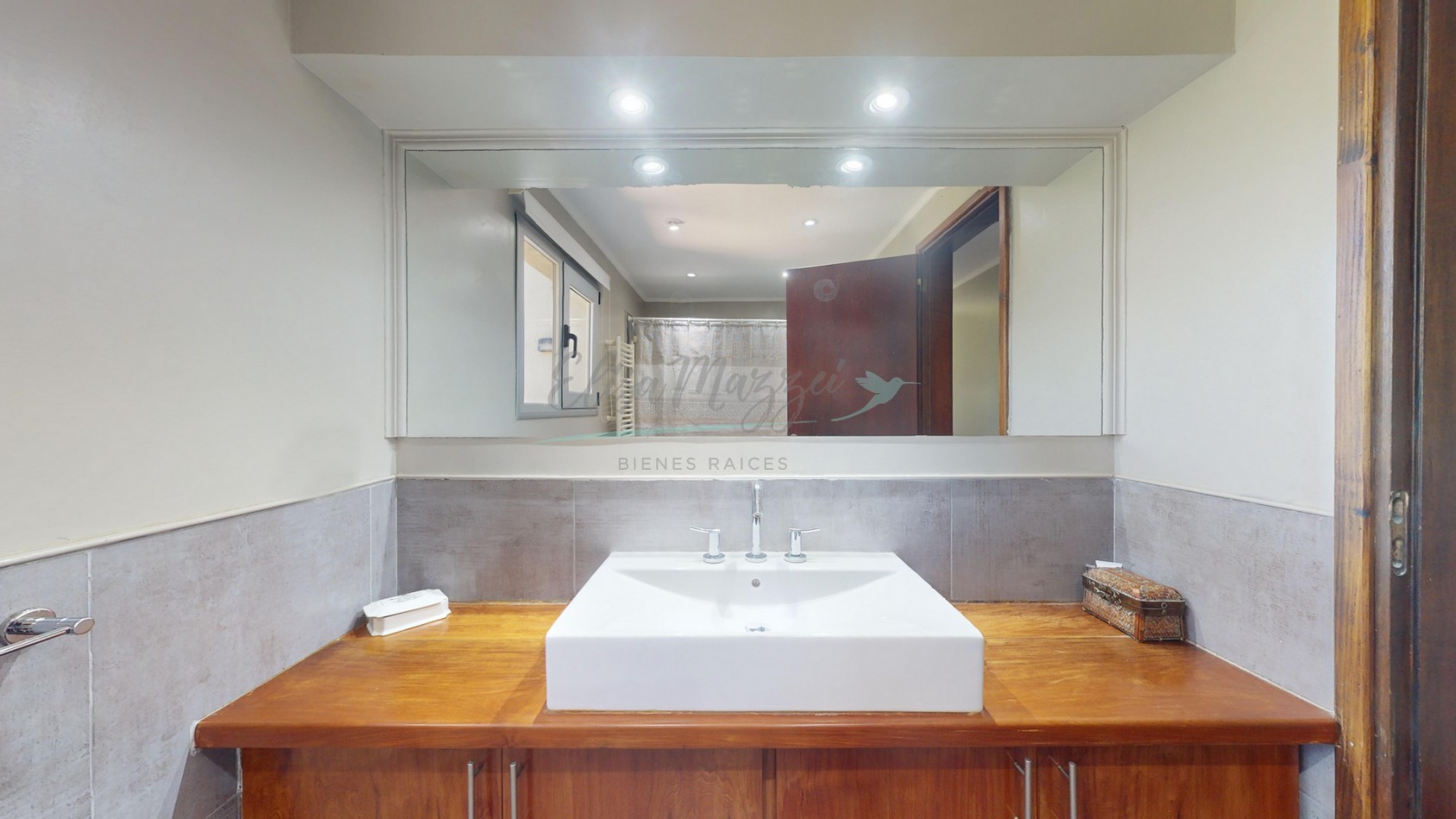 CASA EN VENTA - PINAMAR