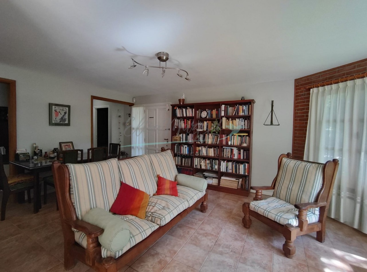 CASA EN VENTA - PINAMAR