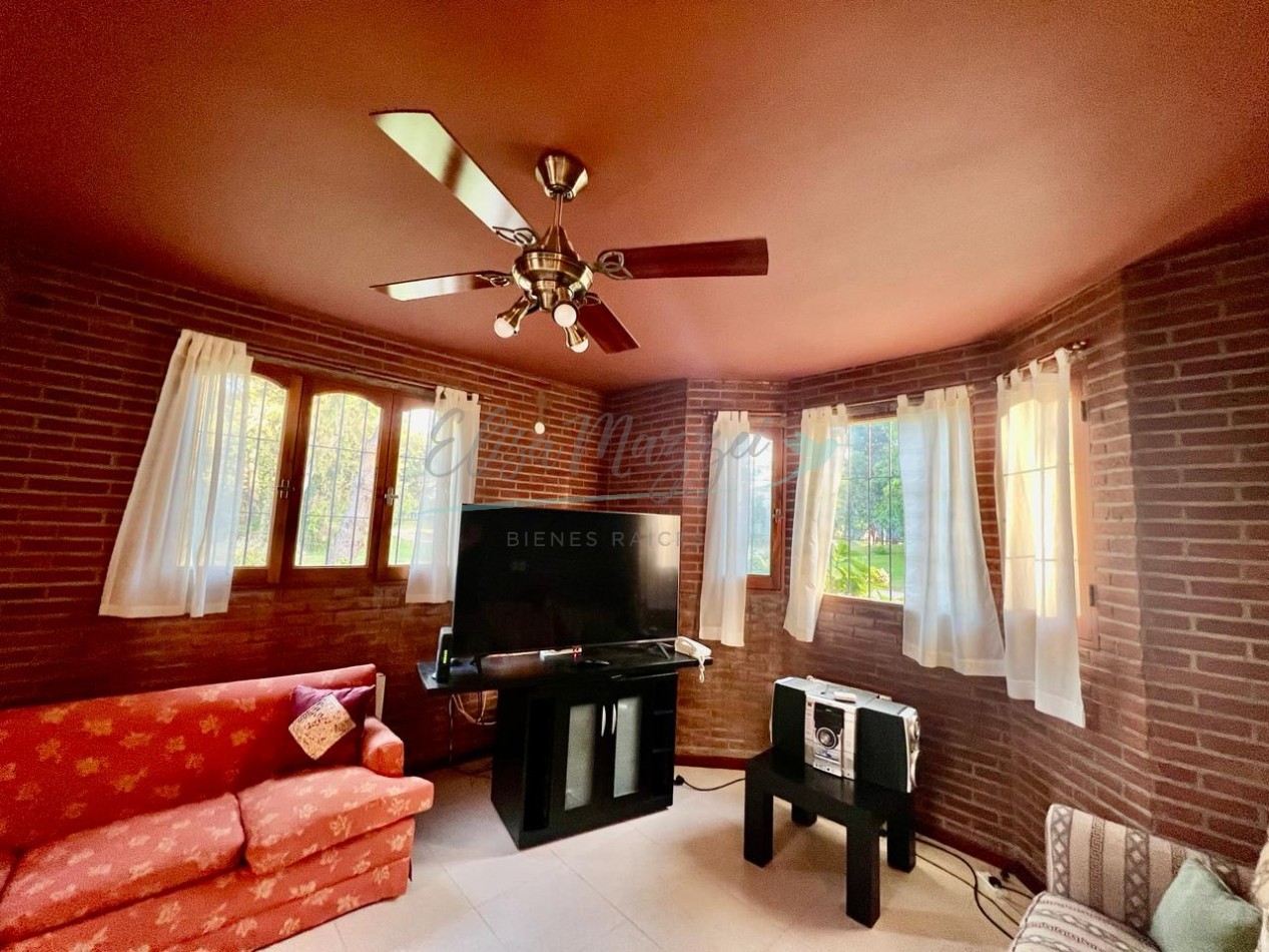 CASA EN VENTA - PINAMAR