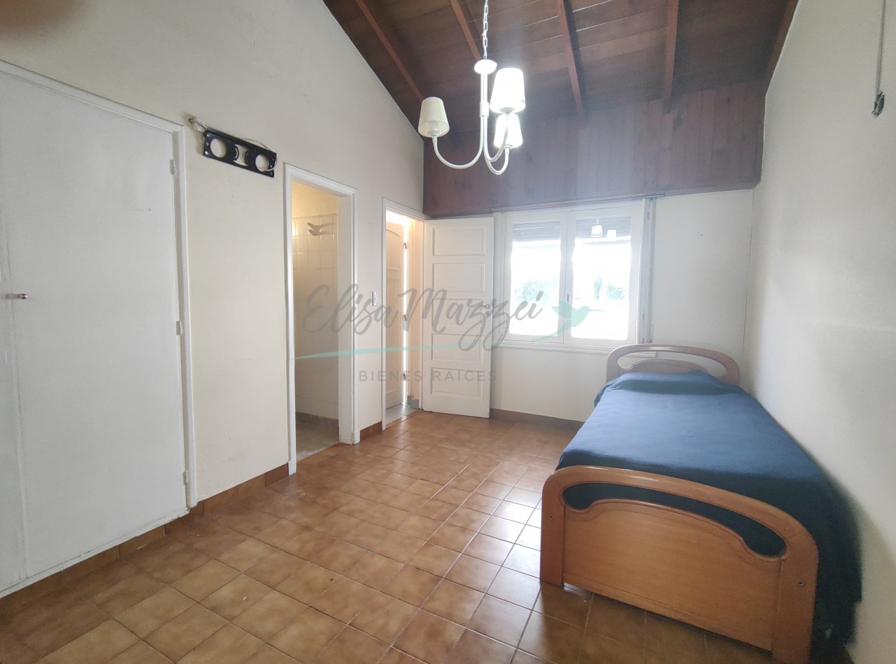 CASA EN VENTA - PINAMAR