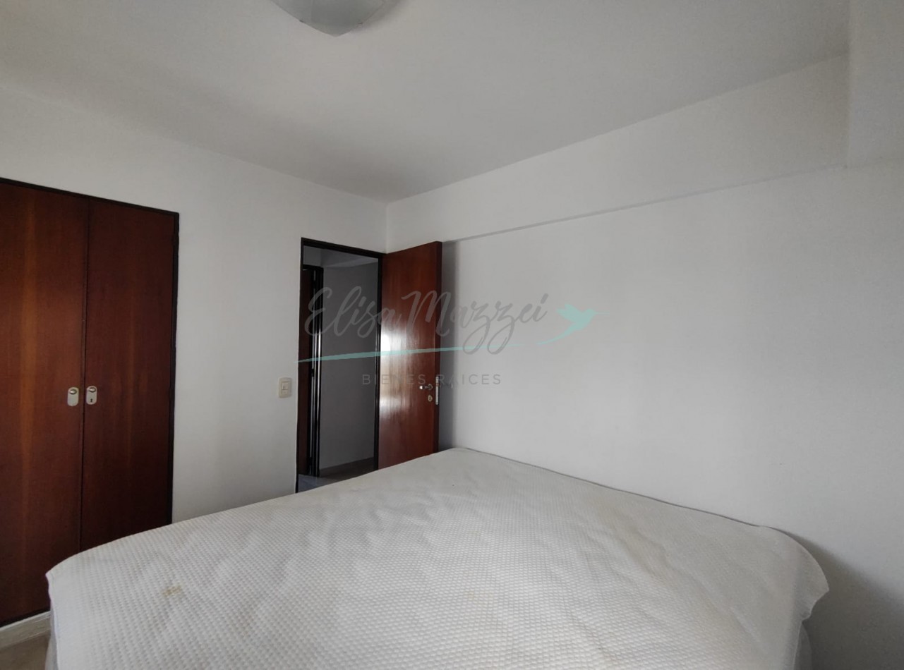 DEPARTAMENTO TRES AMBIENTES EN VENTA - PINAMAR CENTRO - CERCA DEL MAR