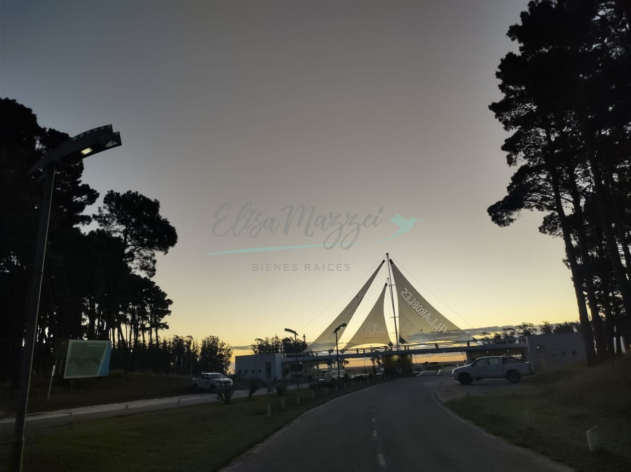 LOTE EN VILLA ROBLES - EN VENTA - OPORTUNIDAD - FINANCIACION