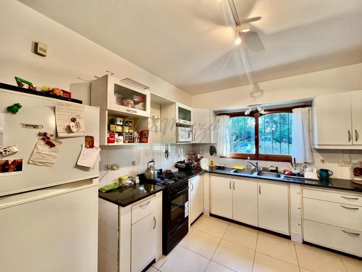 CASA EN VENTA - PINAMAR