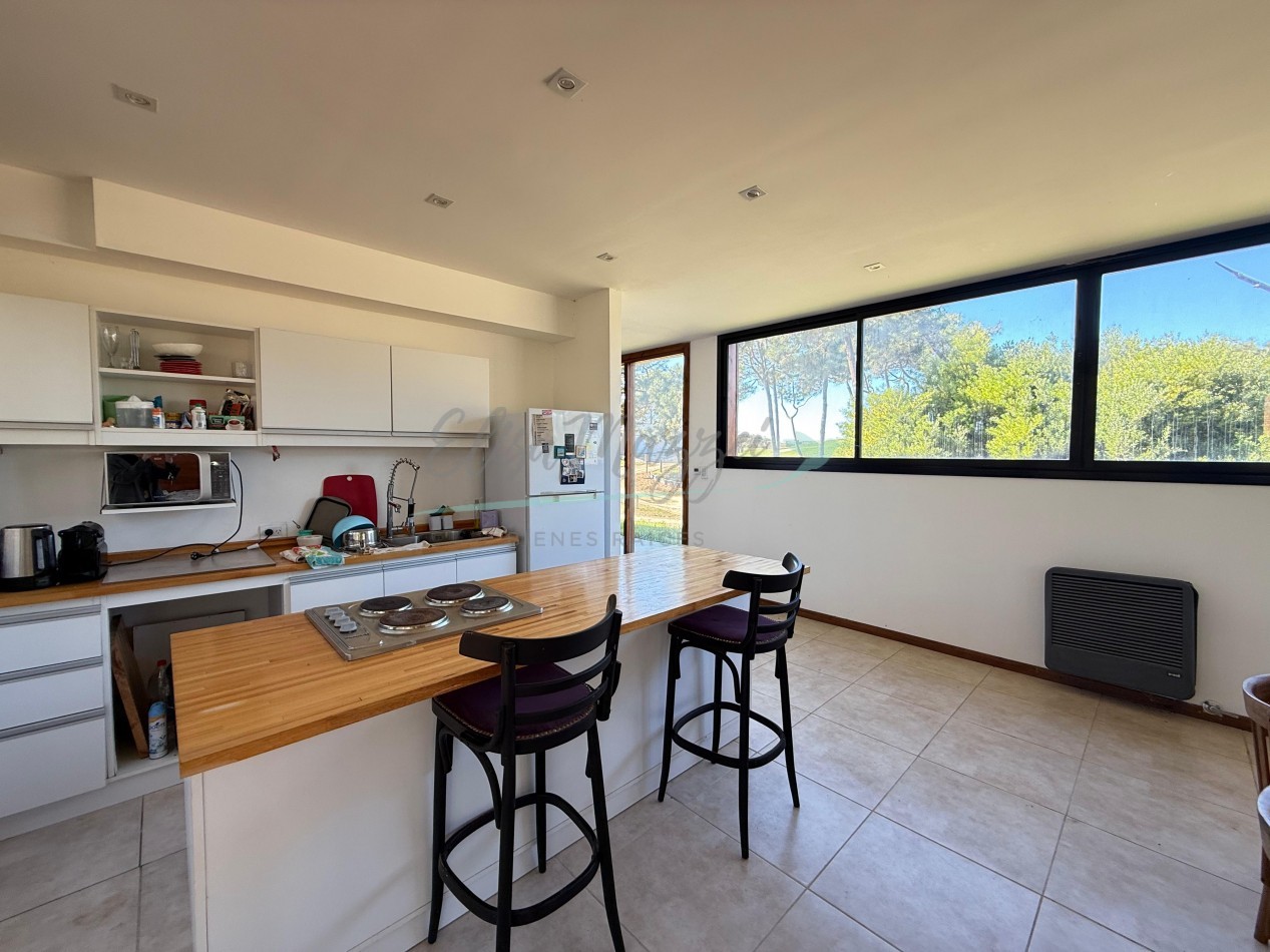 CASA EN VENTA A METROS DEL MAR - VILLA ROBLES