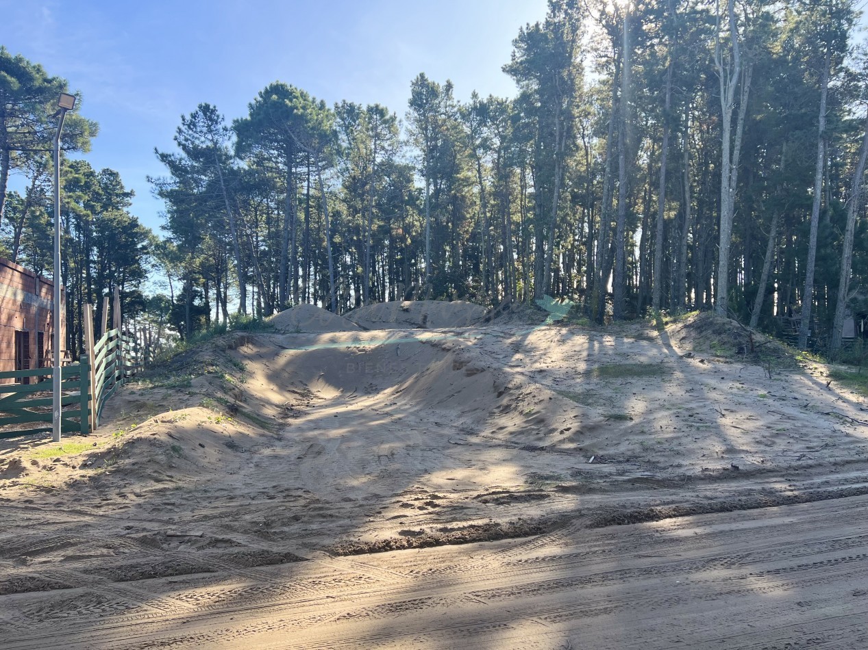 LOTE EN VENTA - BARRIO PIONEROS - PINAMAR