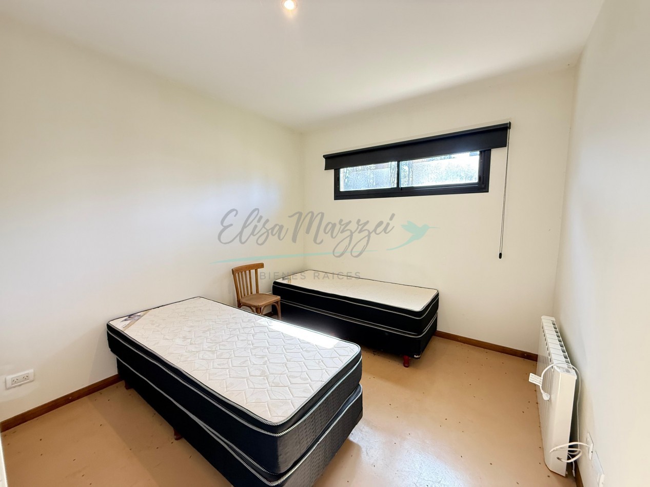 CASA EN VENTA A METROS DEL MAR - VILLA ROBLES