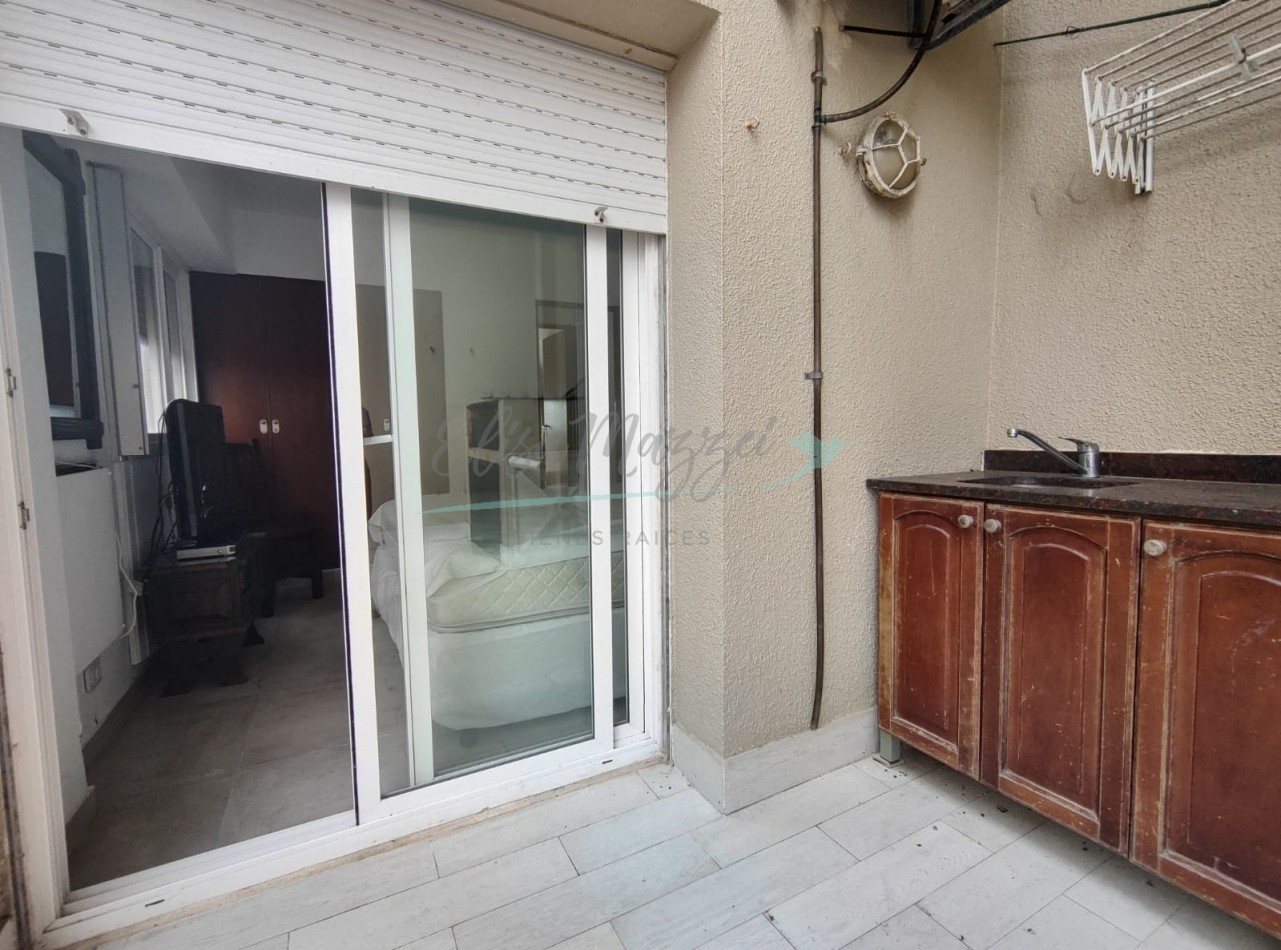 DEPARTAMENTO TRES AMBIENTES EN VENTA - PINAMAR CENTRO - CERCA DEL MAR