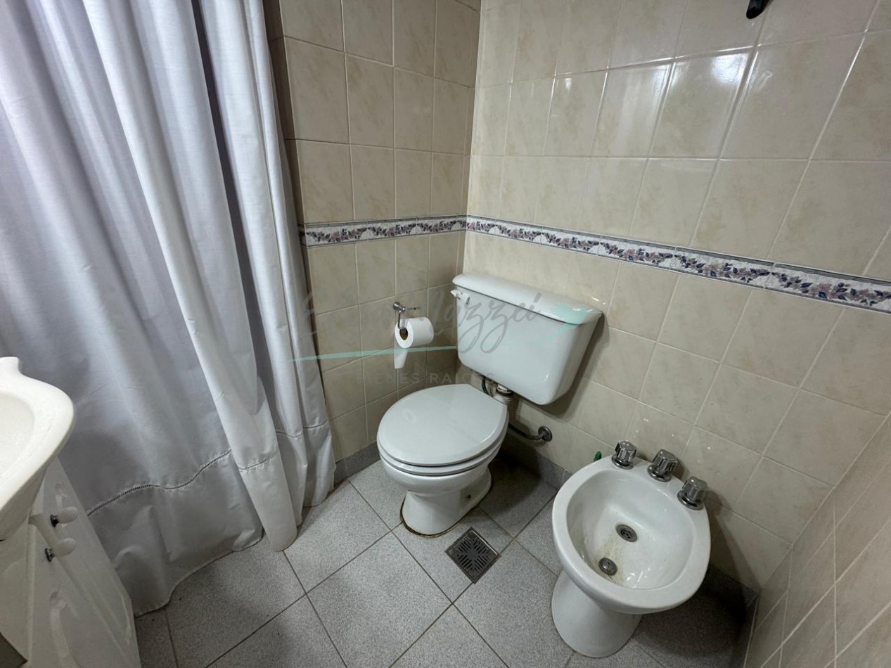 DEPARTAMENTO DOS AMBIENTES EN VENTA - PINAMAR CENTRO