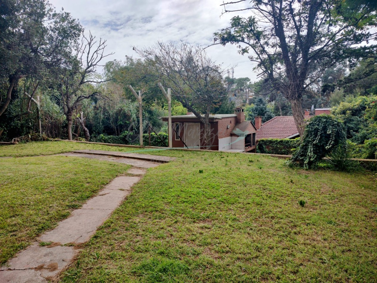 DEPARTAMENTO TIPO DUPLEX EN VENTA - CUATRO AMBIENTES - VALERIA DEL MAR