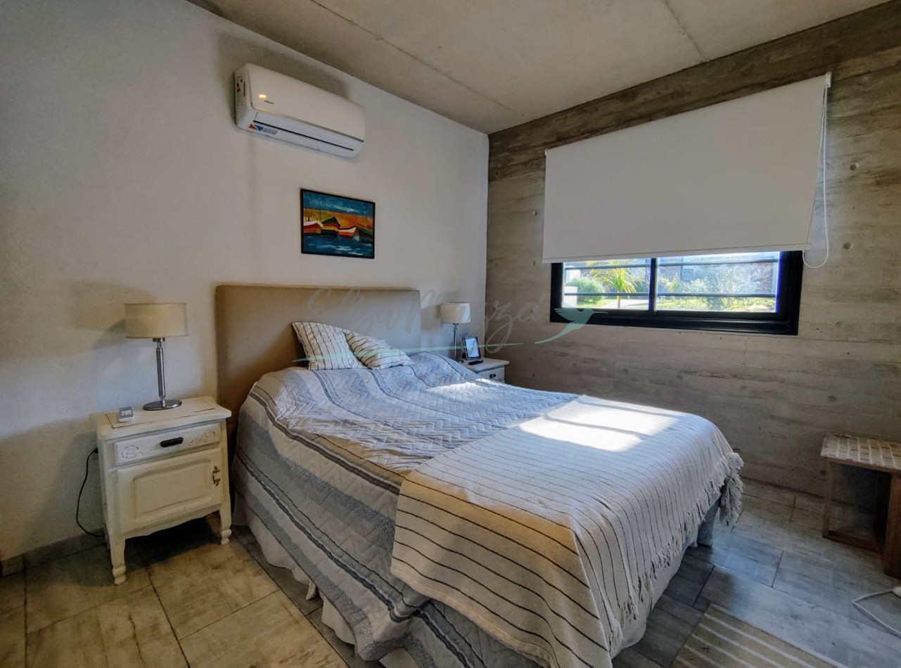 DEPARTAMENTO - CASA - CUATRO  AMBIENTES EN VENTA - PINAMAR