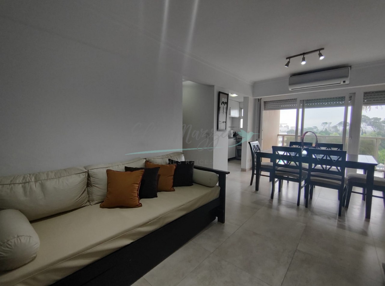 DEPARTAMENTO TRES AMBIENTES EN VENTA - PINAMAR CENTRO - CERCA DEL MAR