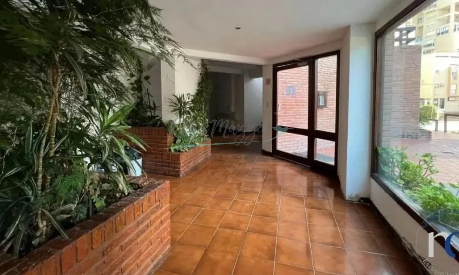 DEPARTAMENTO TRES AMBIENTES EN VENTA - PINAMAR CENTRO