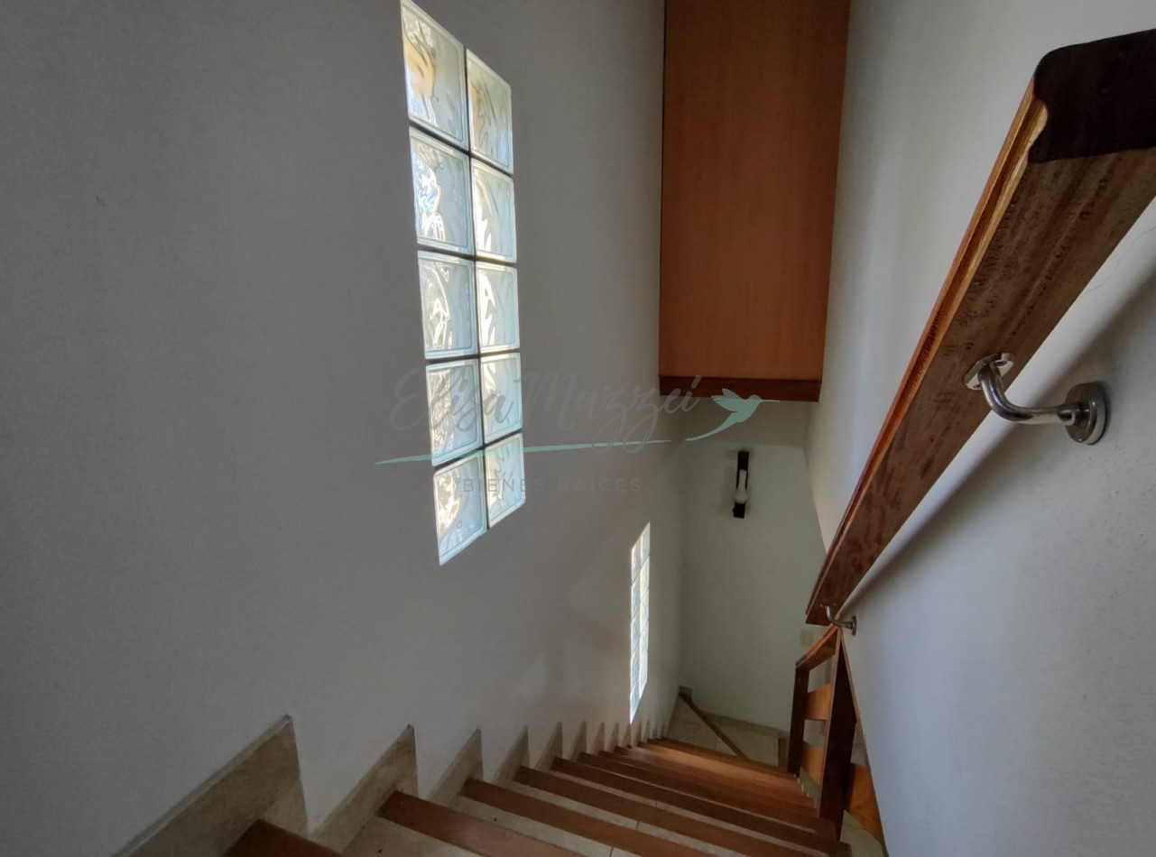 CASA EN VENTA - OSTENDE - PINAMAR 