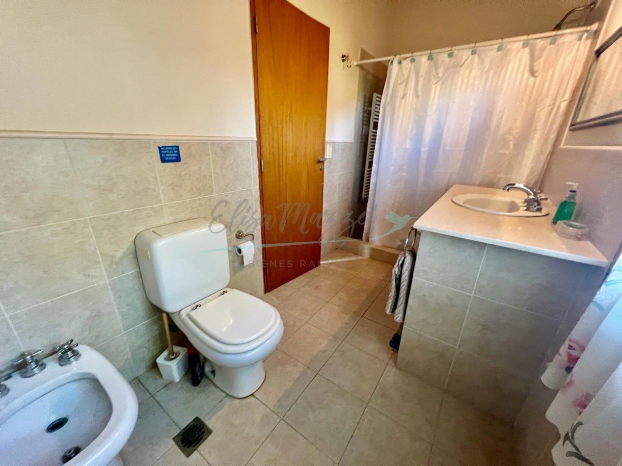 CASA EN VENTA - PINAMAR