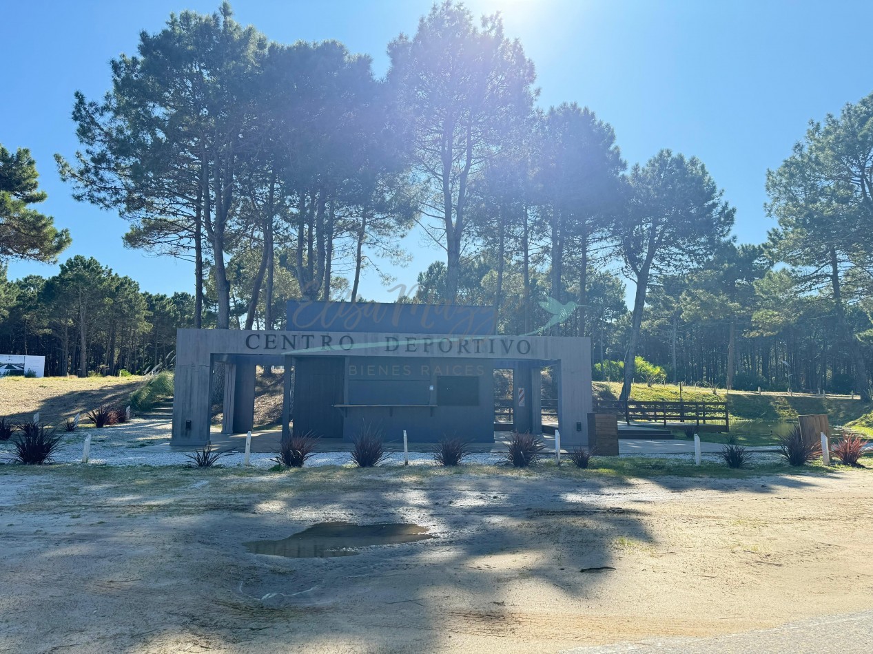 CASA EN VENTA A METROS DEL MAR - VILLA ROBLES