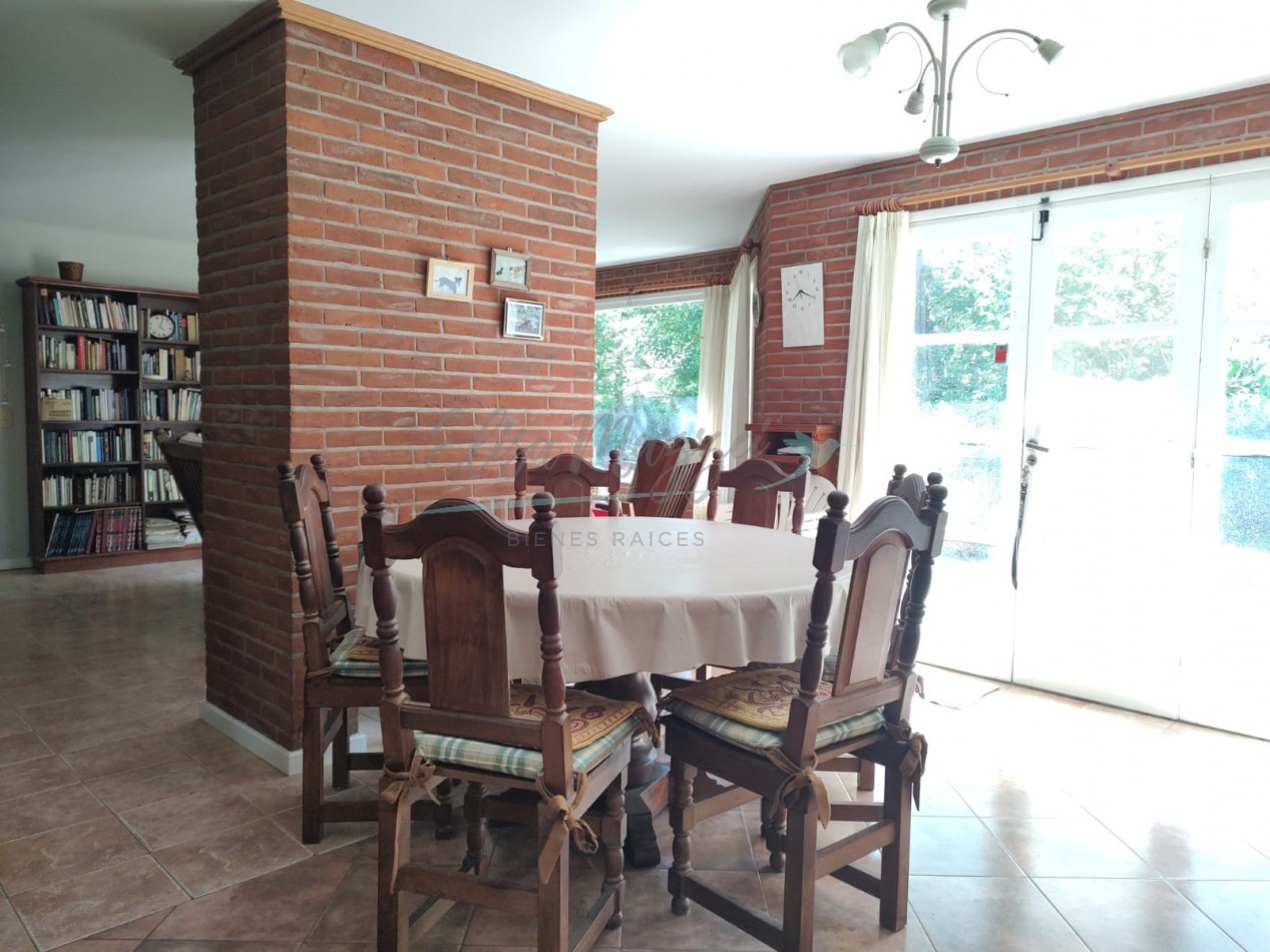 CASA EN VENTA - PINAMAR