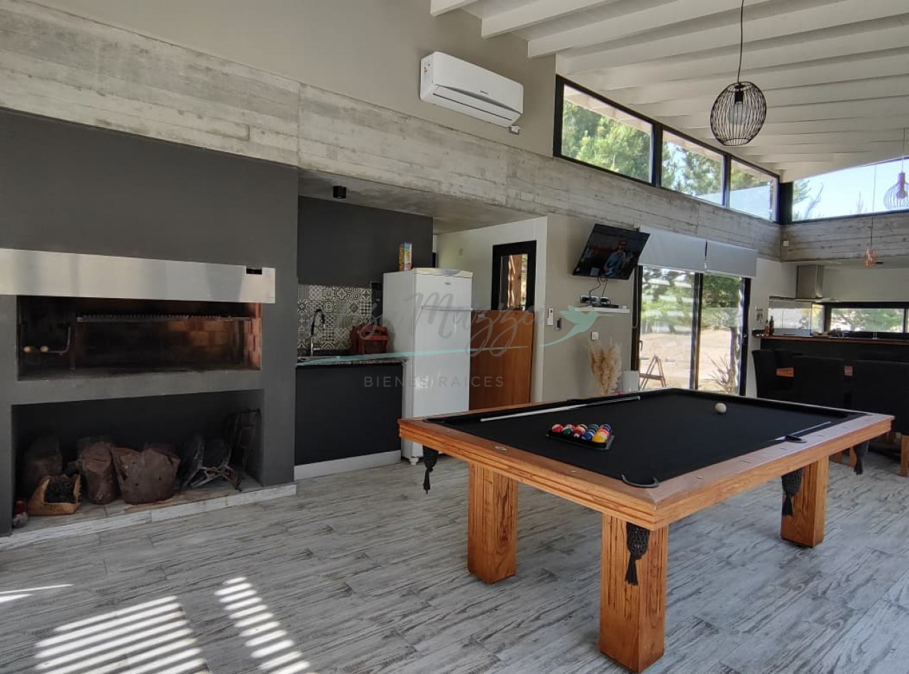 CASA EN VENTA - COSTA ESMERALDA 