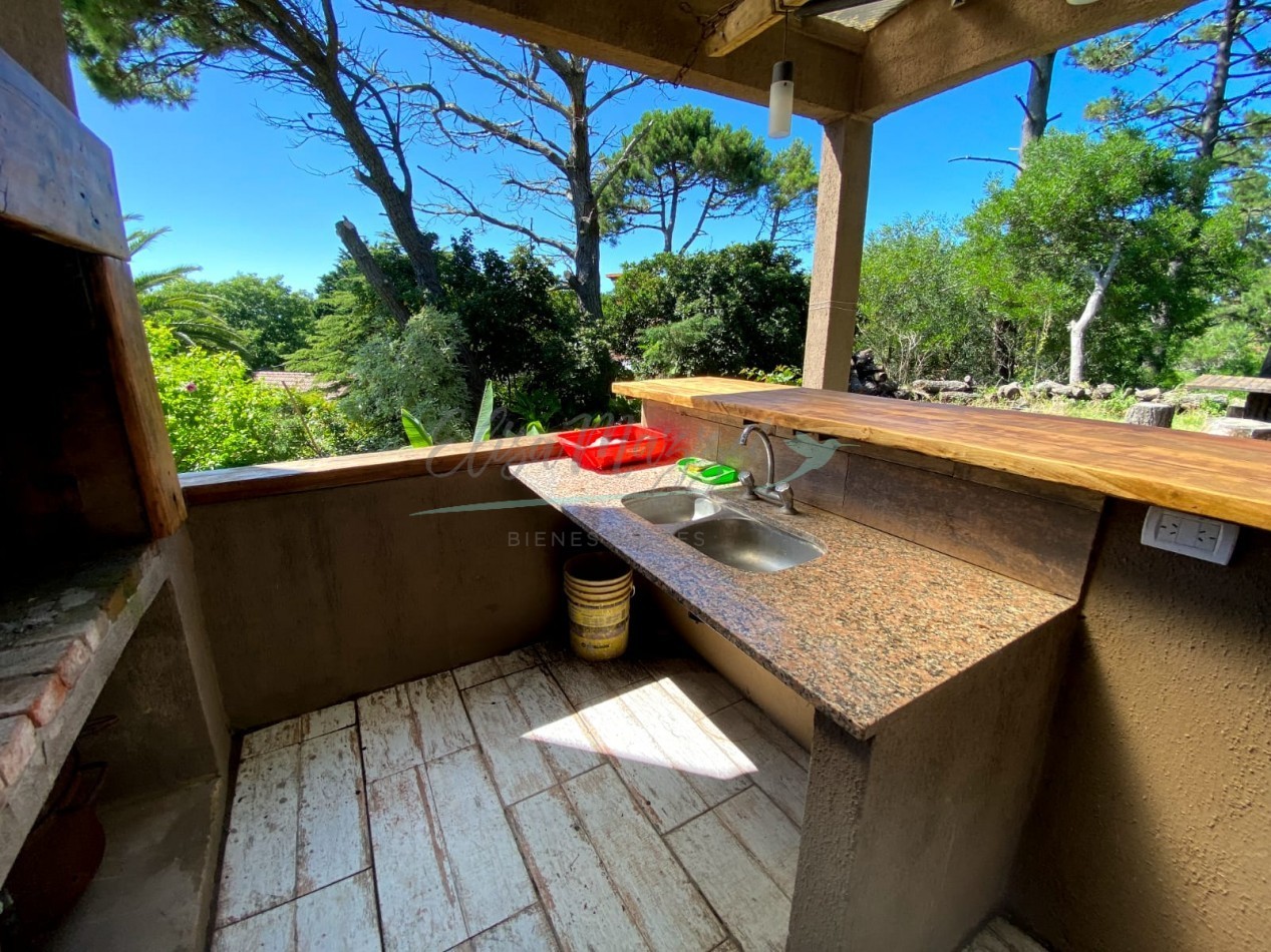 CASA EN VENTA - PINAMAR