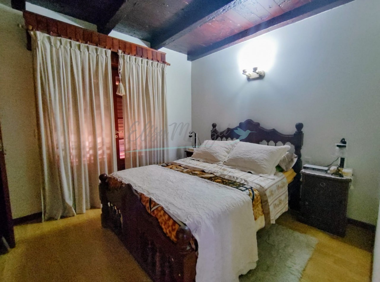 CASA EN VENTA SOBRE DOS LOTES - PINAMAR