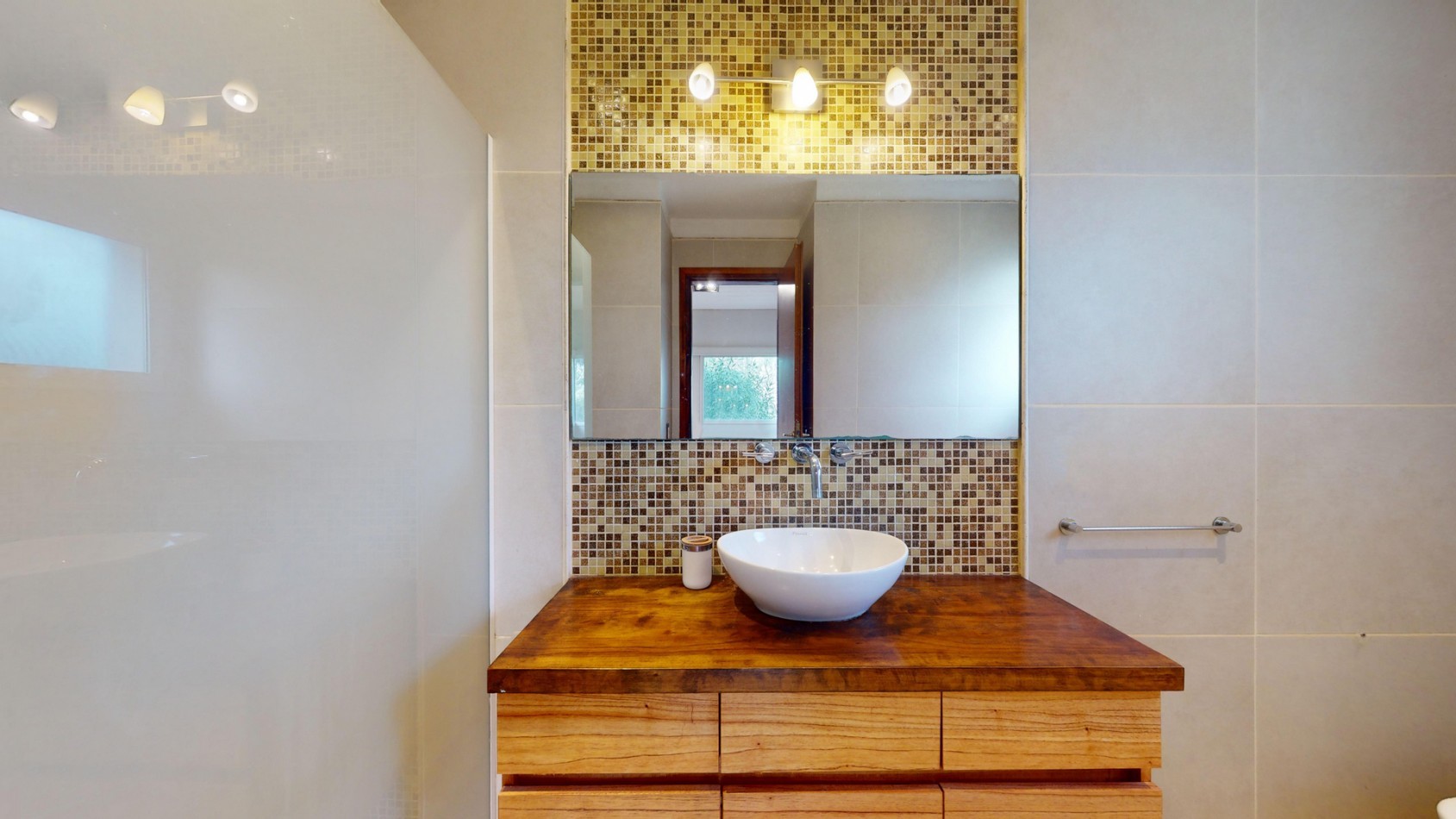 CASA EN VENTA - PINAMAR