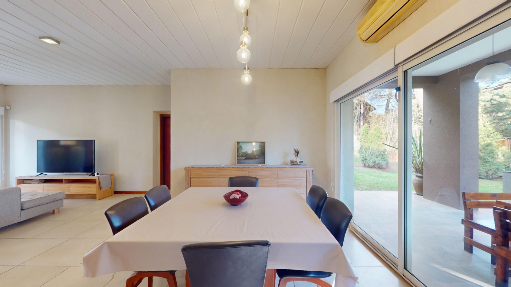 CASA EN VENTA - PINAMAR