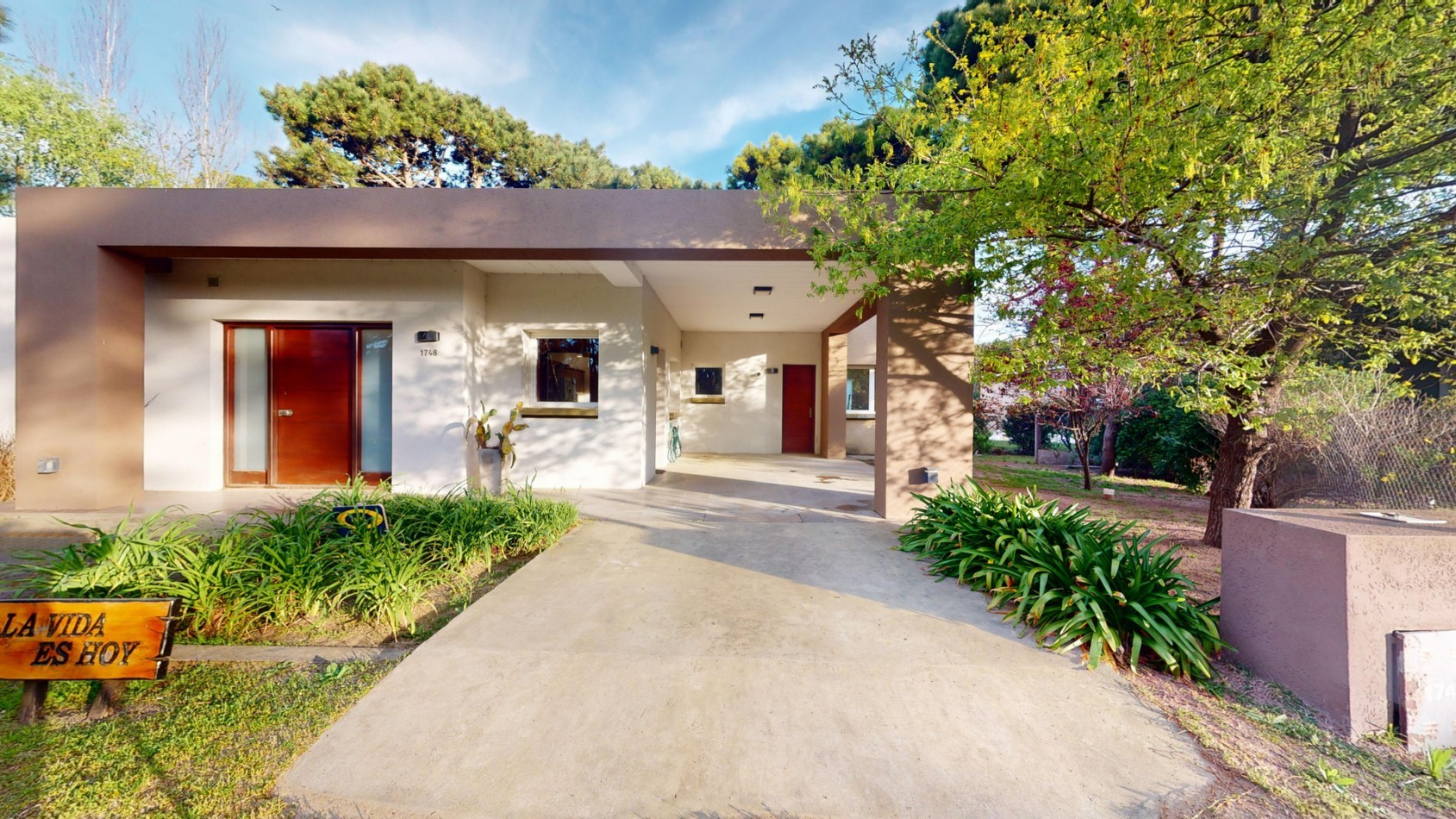 CASA EN VENTA - PINAMAR