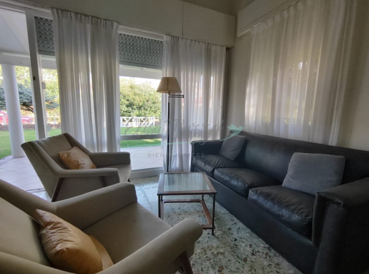 LOTE COMERCIAL CON CASA EN VENTA - PINAMAR 