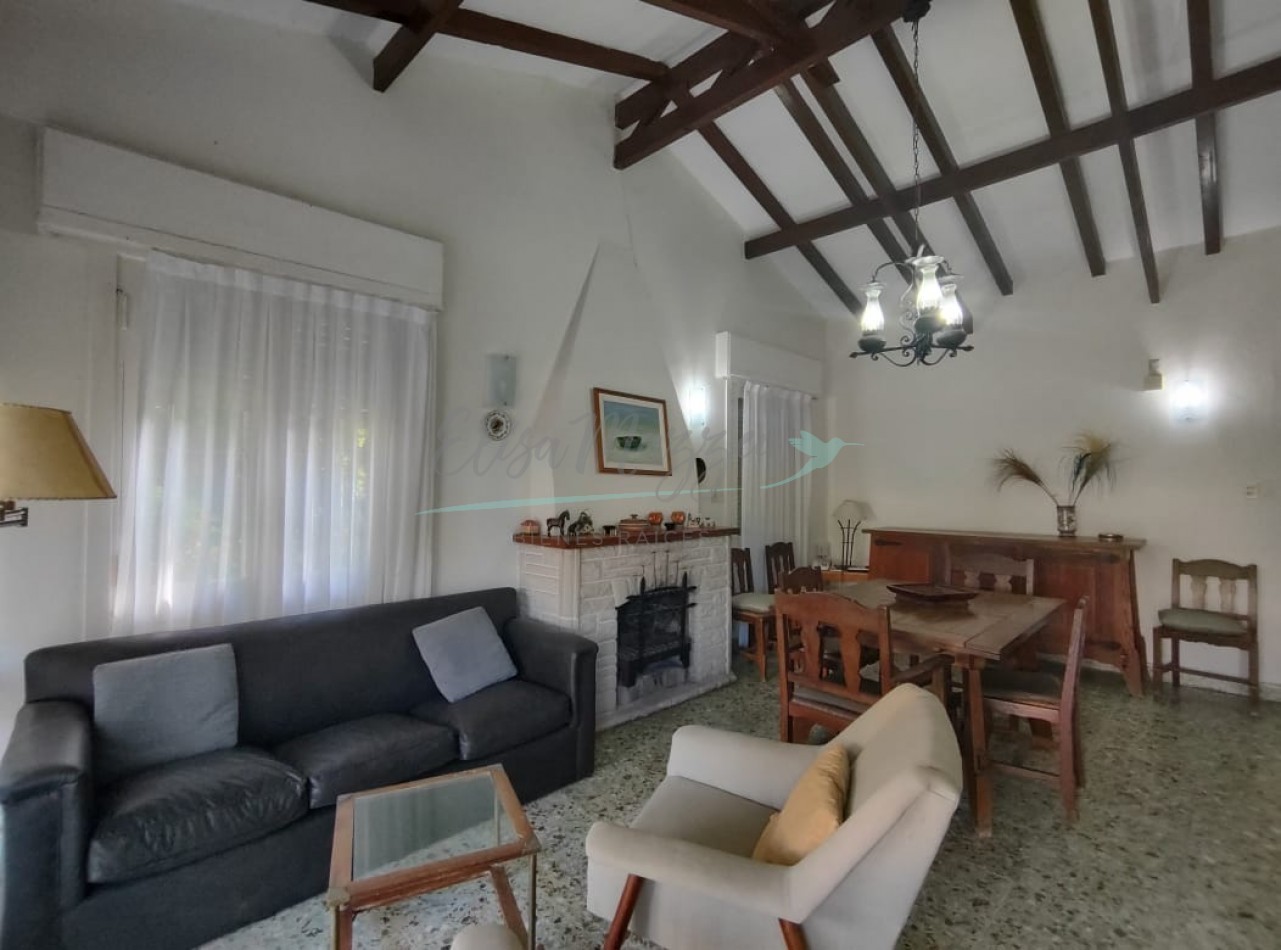 LOTE COMERCIAL CON CASA EN VENTA - PINAMAR 