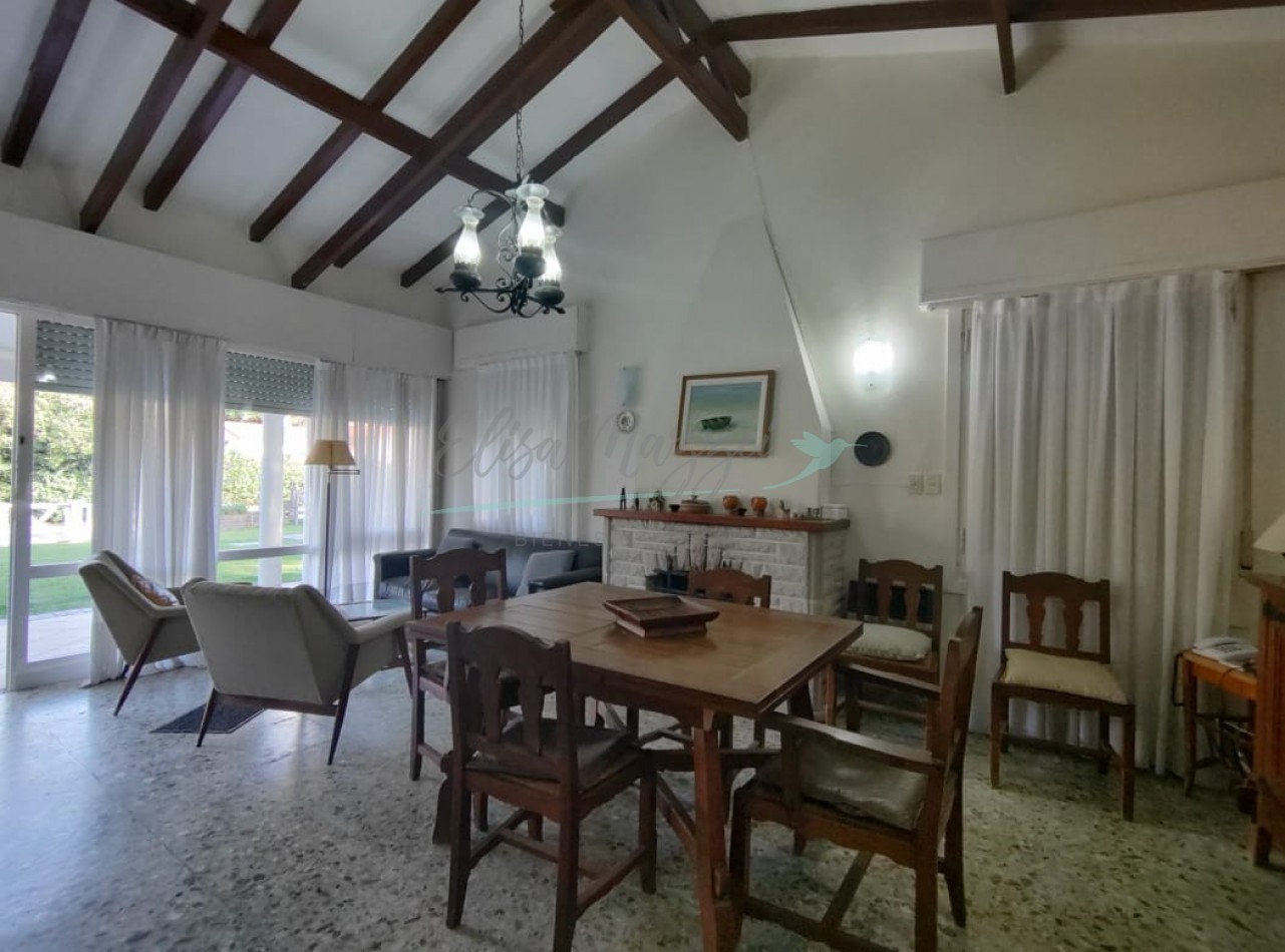 LOTE COMERCIAL CON CASA EN VENTA - PINAMAR 