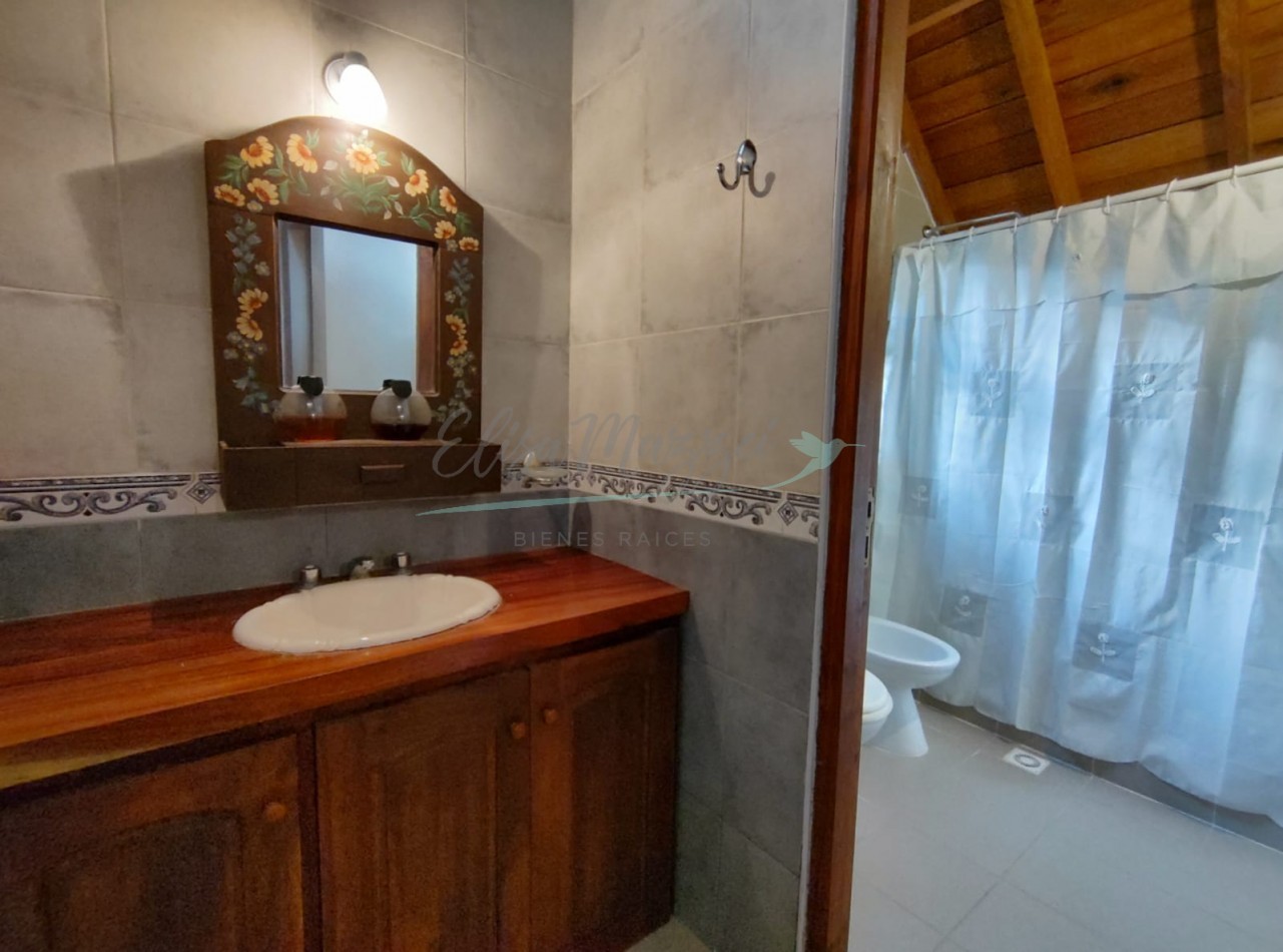 CASA EN VENTA - VALERIA DEL MAR