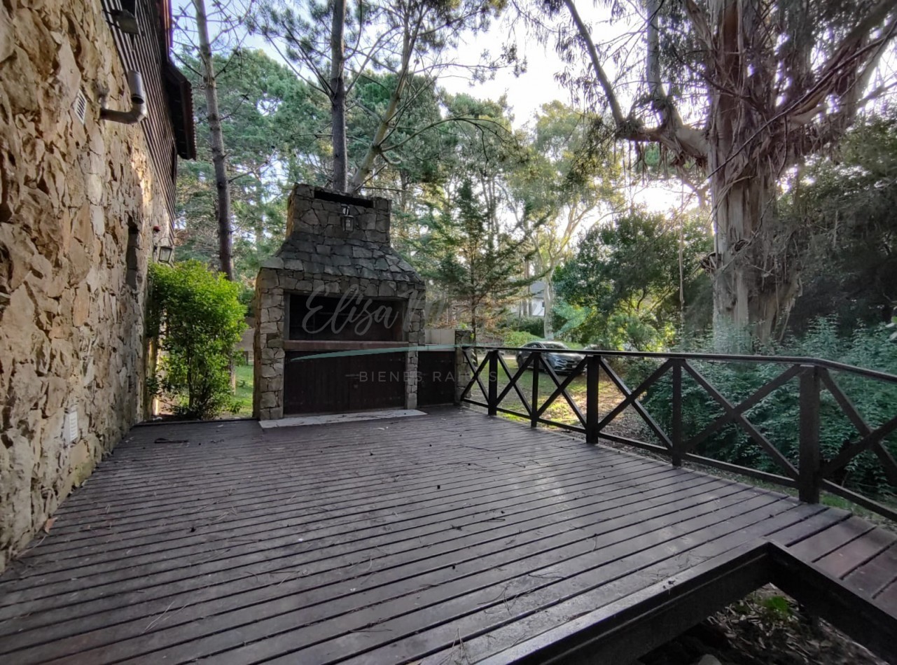 CASA EN VENTA - VALERIA DEL MAR