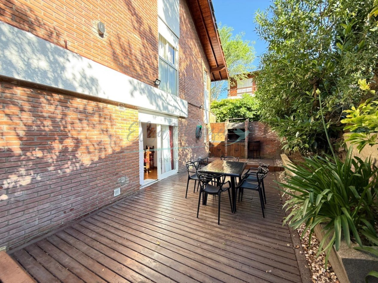 DUPLEX EN VENTA - PINAMAR 