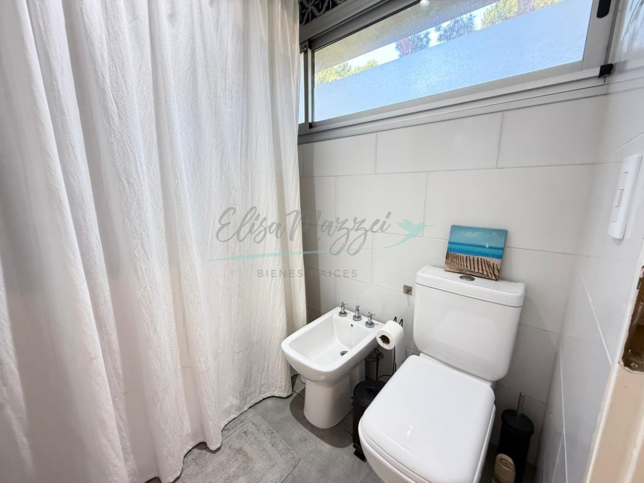 CASA EN VENTA - PINAMAR 