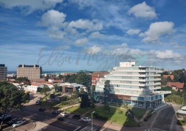 DEPARTAMENTO TRES AMBIENTES EN VENTA - PINAMAR CENTRO - CERCA DEL MAR