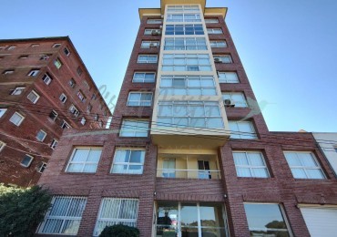 DEPARTAMENTO DOS AMBIENTES - EN VENTA - A METROS DEL MAR - PINAMAR