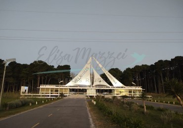 LOTE EN VILLA ROBLES - EN VENTA - OPORTUNIDAD - FINANCIACION