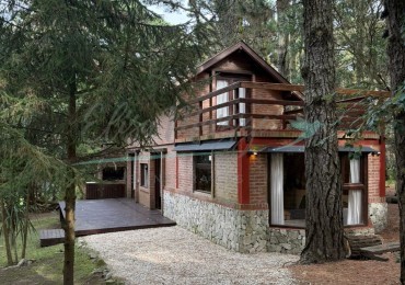 CASA EN VENTA - MAR DE LAS PAMPAS