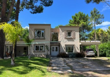 CASA EN VENTA - LA HERRADURA - PINAMAR